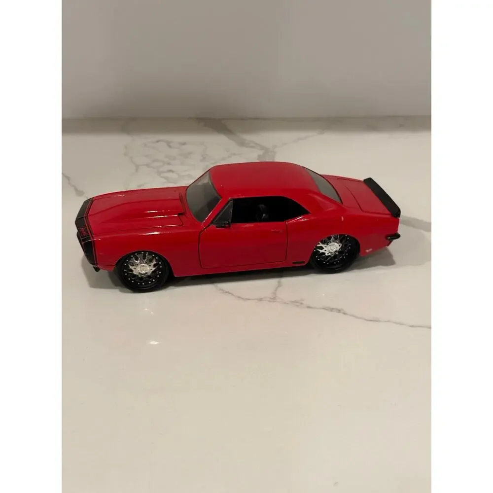 Jada 1:24 Scale 1967 Chevy Camaro 97171‎